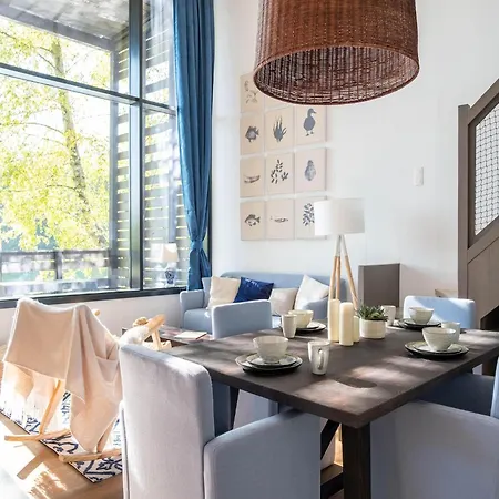 Vakantiehuis Waterside Elegance Sky Pad *