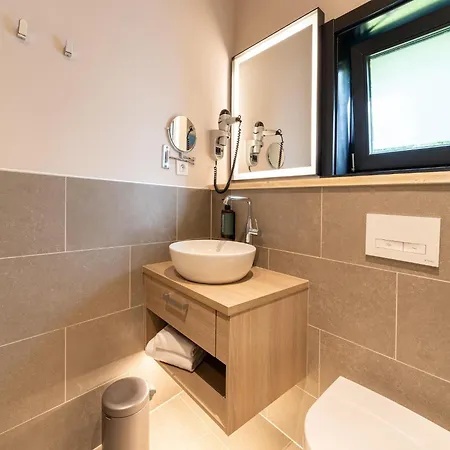 Vakantiehuis Waterside Elegance Sky Pad Antoing