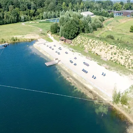 Waterside Elegance Sky Pad *