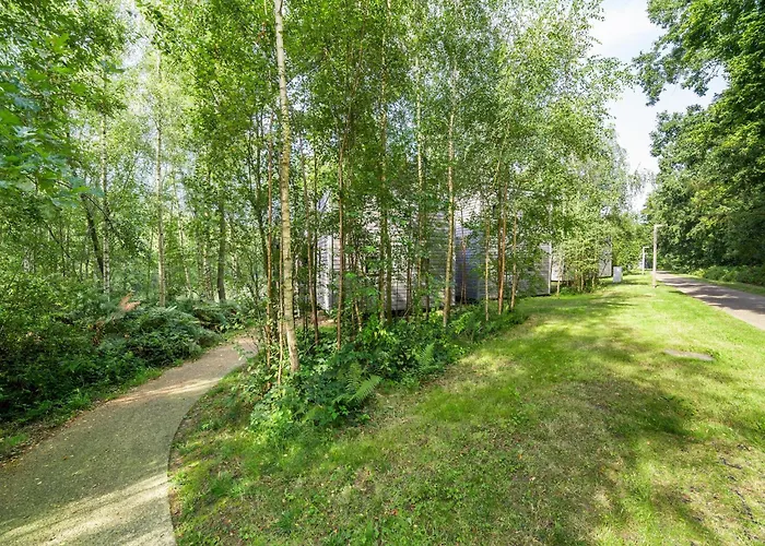 Waterside Elegance Sky Pad * Antoing